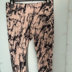 Lululemon Athletica Marble Cropped Leggings Size 8